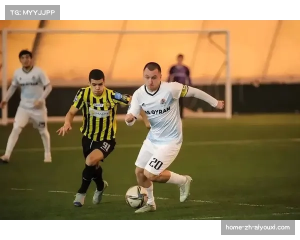 欧冠赛场高位逼抢成主流 攻防转换速度决定比赛走向 欧冠赛场高位逼抢成主流 攻防转换速度决定比赛走向